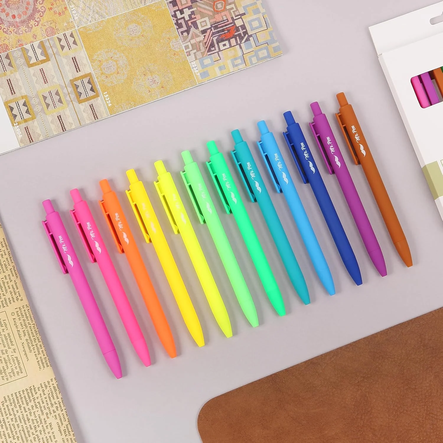 Retractable Gel Pens, 12 Pack, Cute Design, Colored Ink, Quick-Dry, Fine Point 0.7mm - Image 15